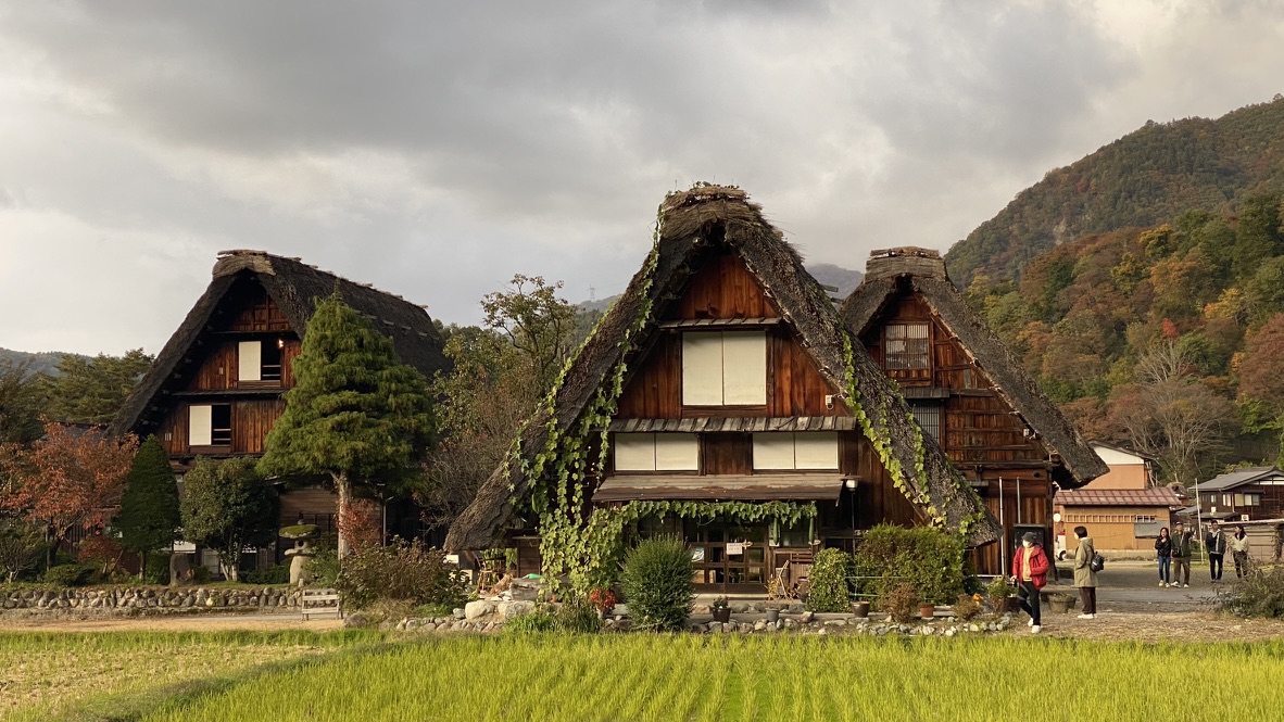 Traditional thatched gassho-style houses in Shirakawa-gō